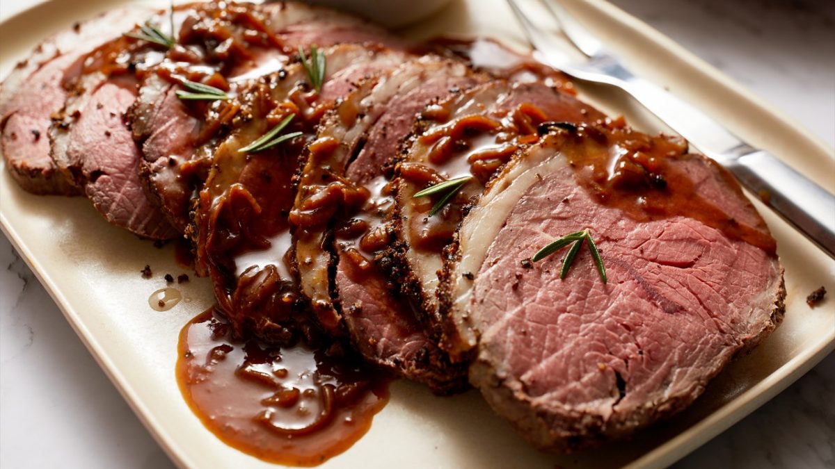 Peppercorn roast beef with onion gravy