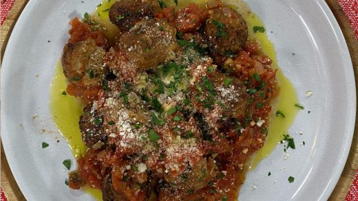 Meatballs with tomato basil sauce