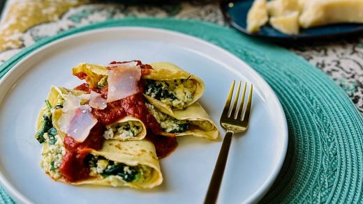 Spinach and ricotta crespelle