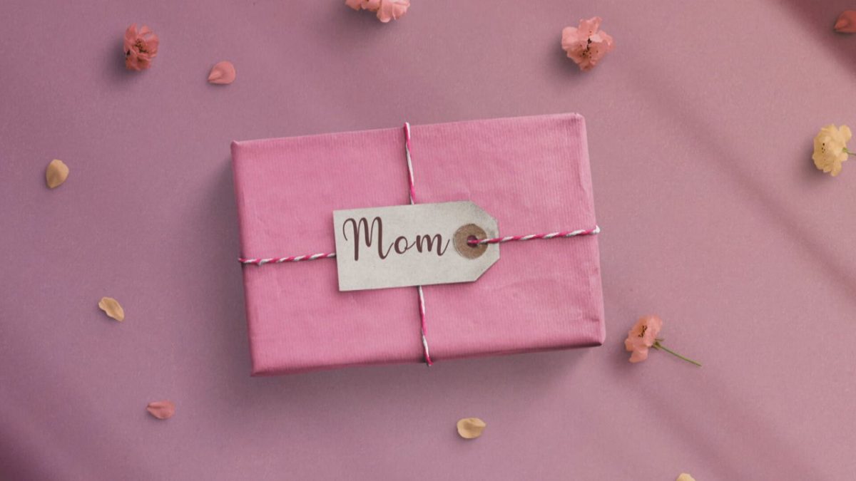 T Ideas To Show Mom How Much You Love Her This Mothers Day