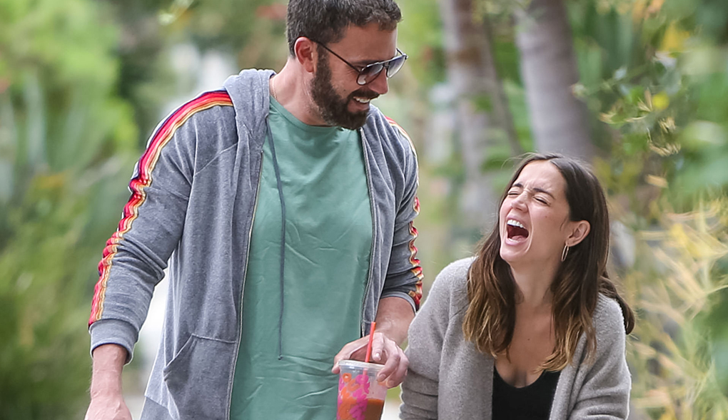 Ana De Armas Life Size Cut Out Spotted Being Thrown In Ben Afflecks Trash After Split 