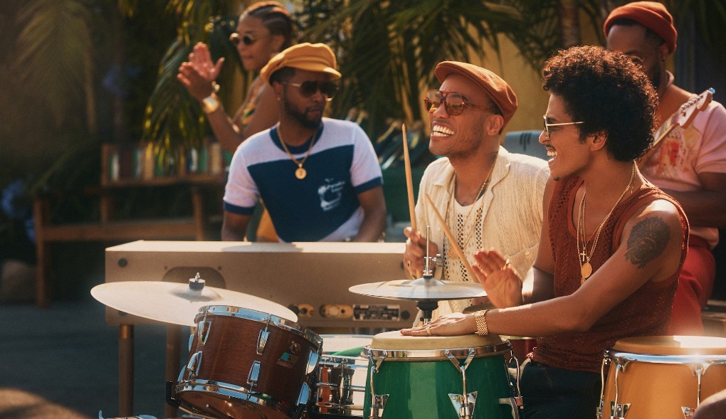 Bruno Mars, Anderson .Paak's Silk Sonic Drop New 'Skate' Video