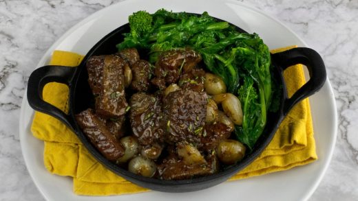 Beef tenderloin tips with pearl onions