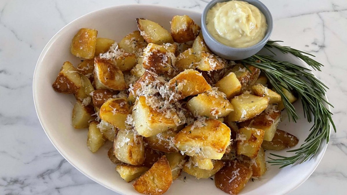 Ultimate Crispy Roasted Potatoes With Roasted Garlic Aioli