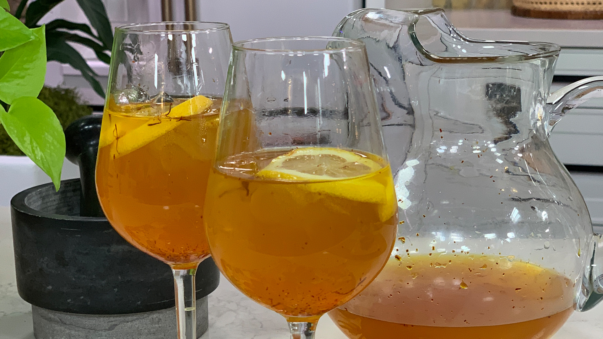 Spicy saffron cocktail