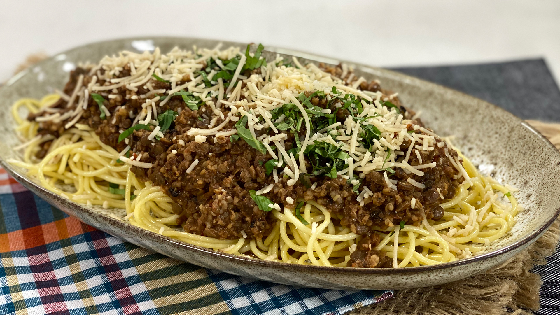 Vegan spaghetti bolognese