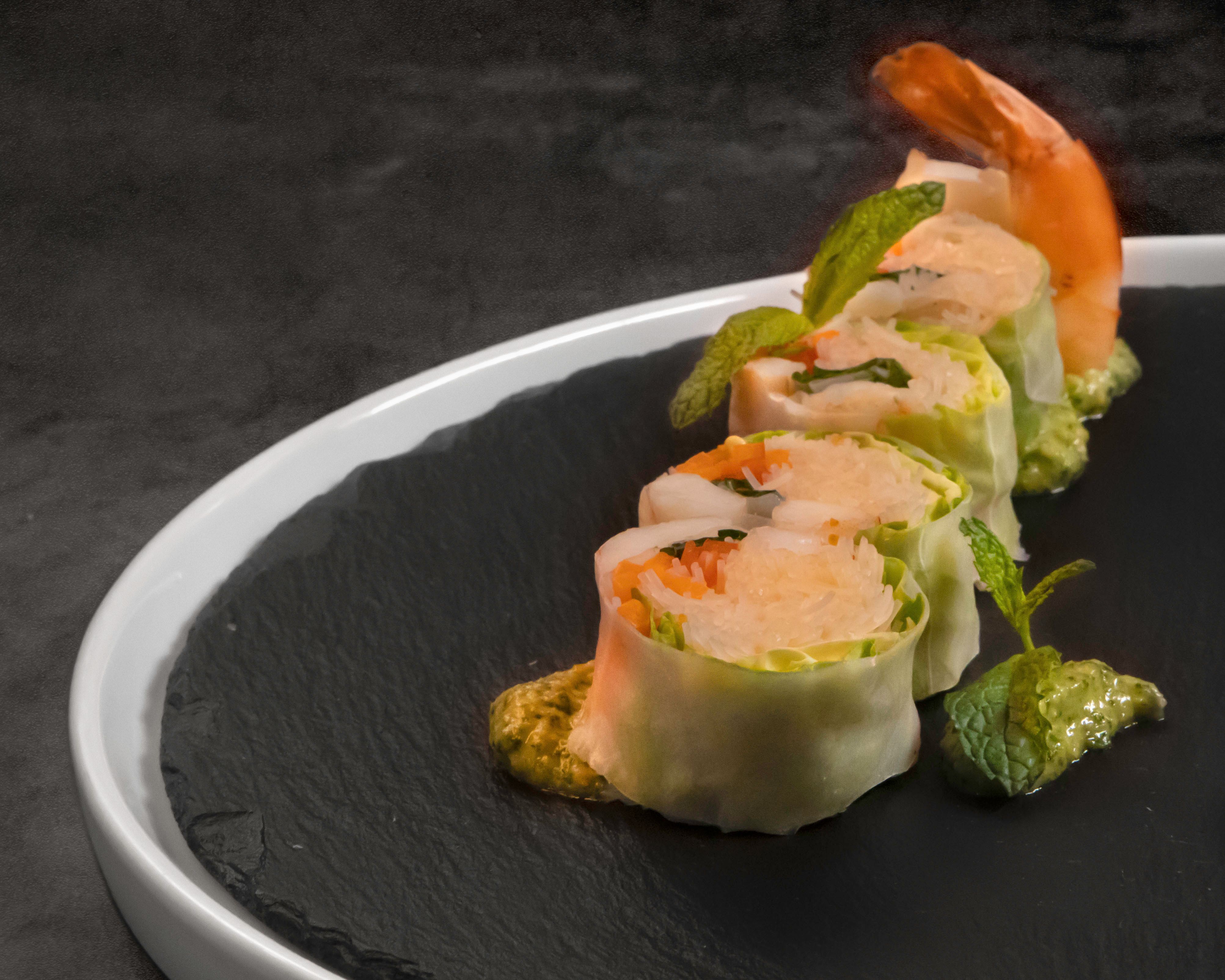Thai shrimp salad rolls