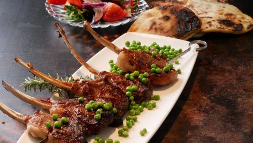 Lamb cutlets kebab with garlic butter flatbreads