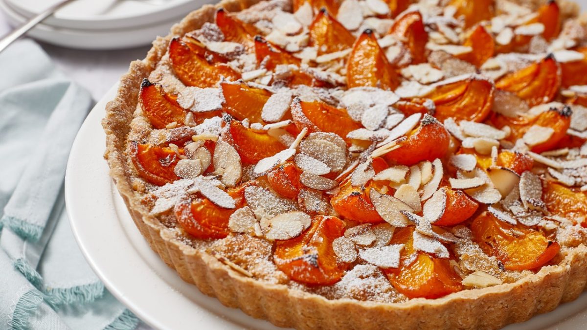 Maple almond apricot tart