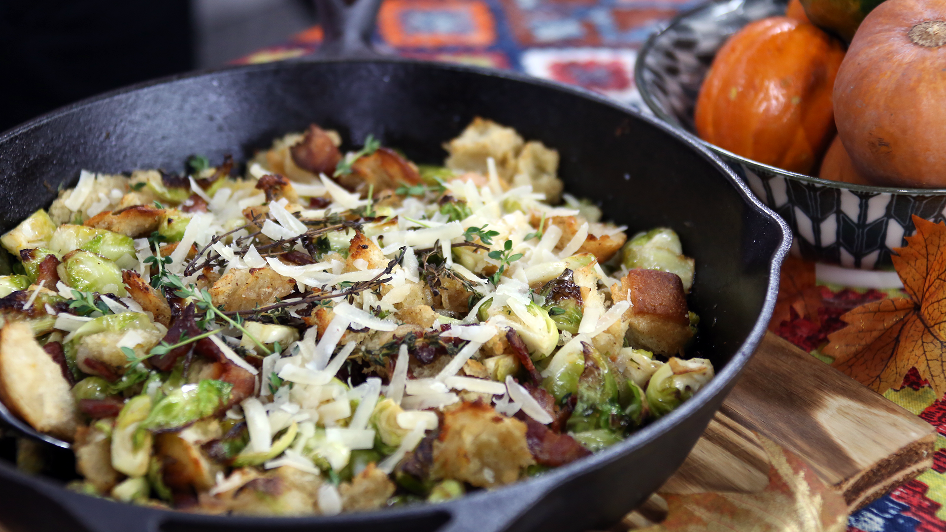 Stuffing with Brussels sprouts and crispy bacon