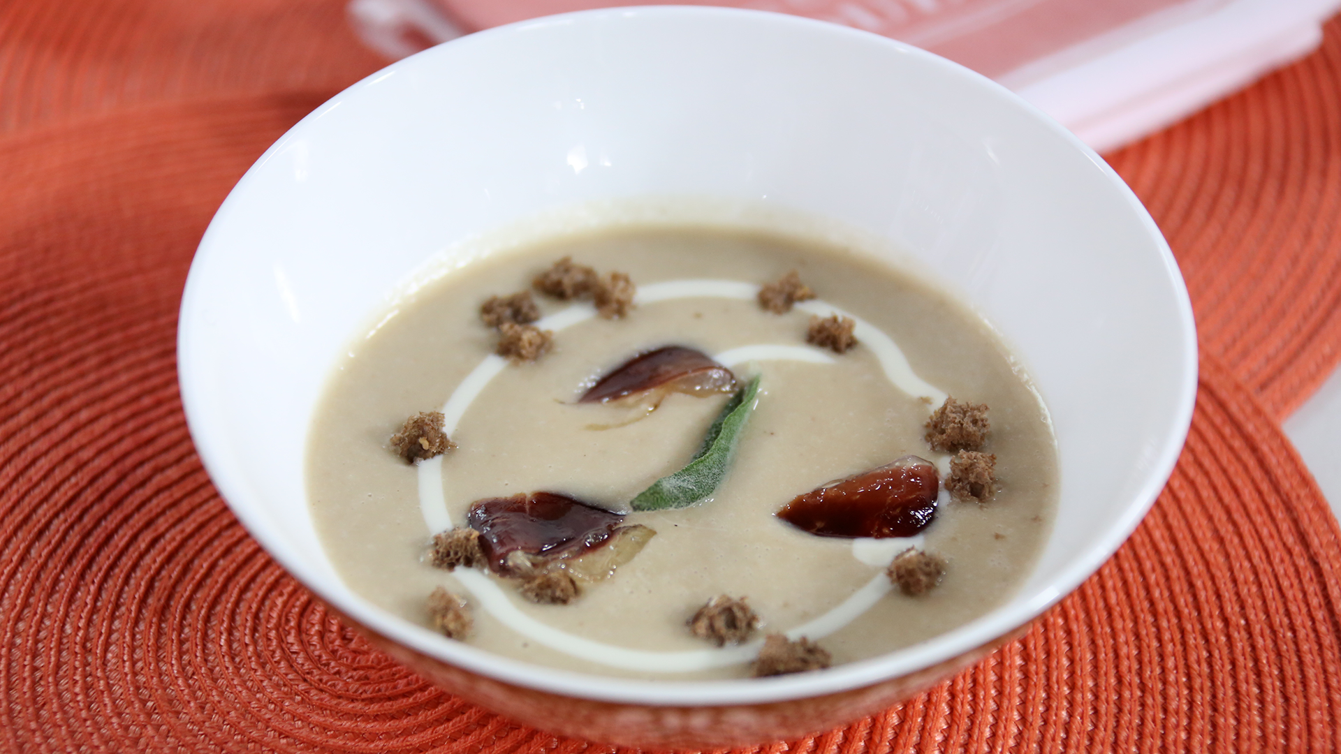 Chestnut, celery root and apple soup