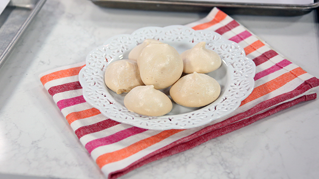 Quick And Sweet Aquafaba Meringue