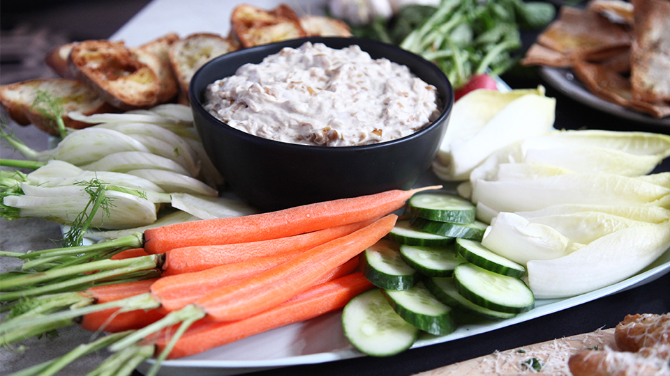 Caramelized onion and sour cream dip