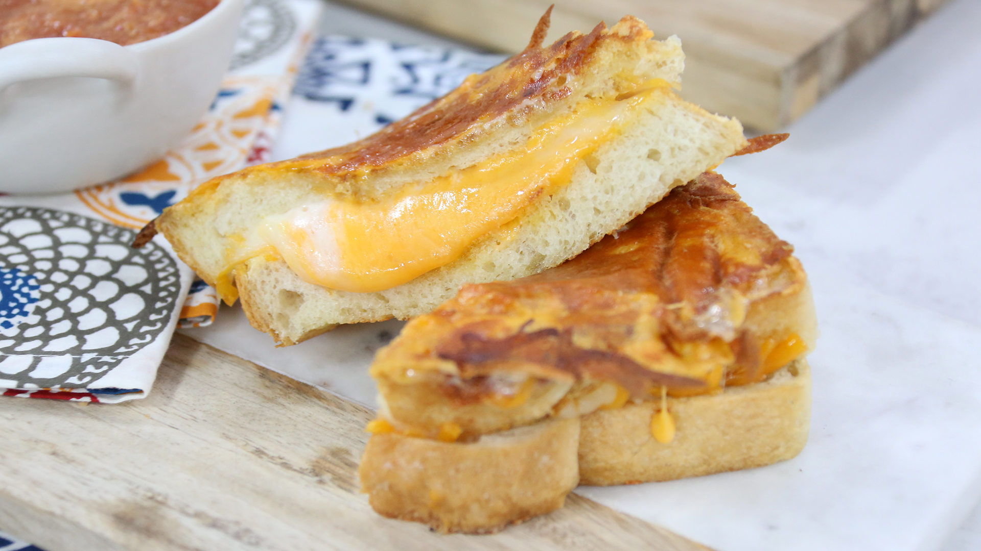 Super crispy and cheesy grilled cheese