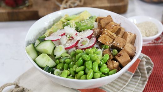 Tofu poke bowl