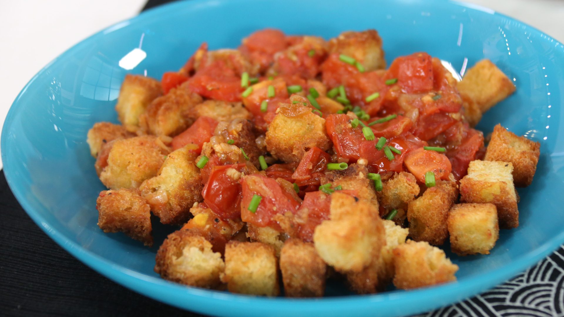 Tomato and fried bread hash