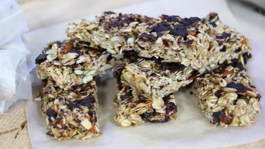 Soft and chewy granola bars