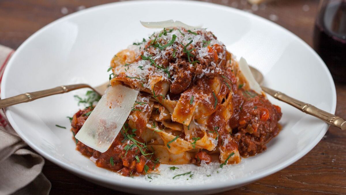 Pasta with bolognese sauce