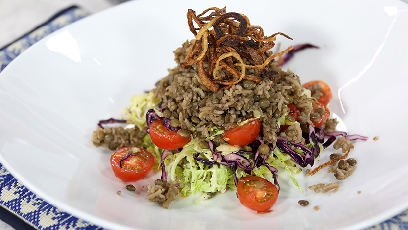 Rice and lentil pilaf with crispy onions and lemony cabbage salad (M'jadara)