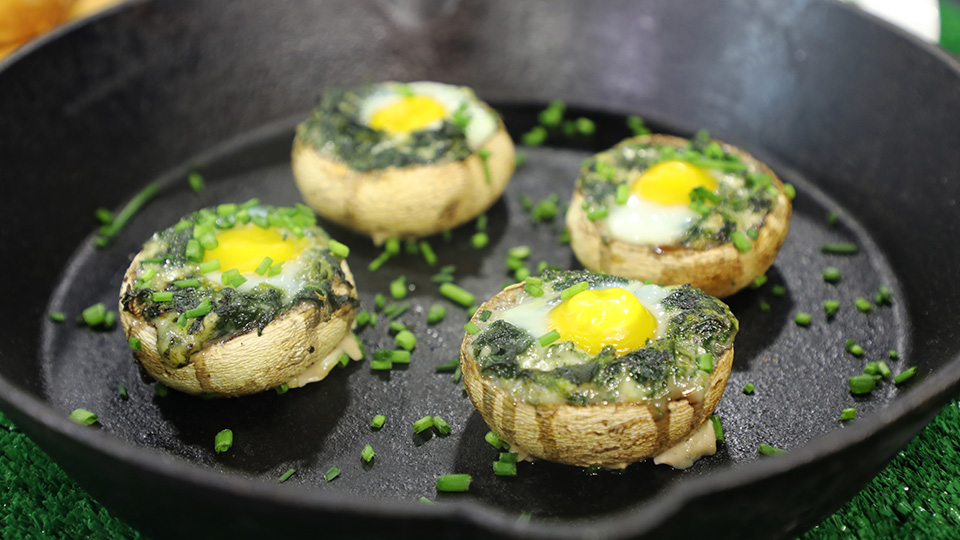 Blue cheese, spinach and egg-stuffed mushrooms