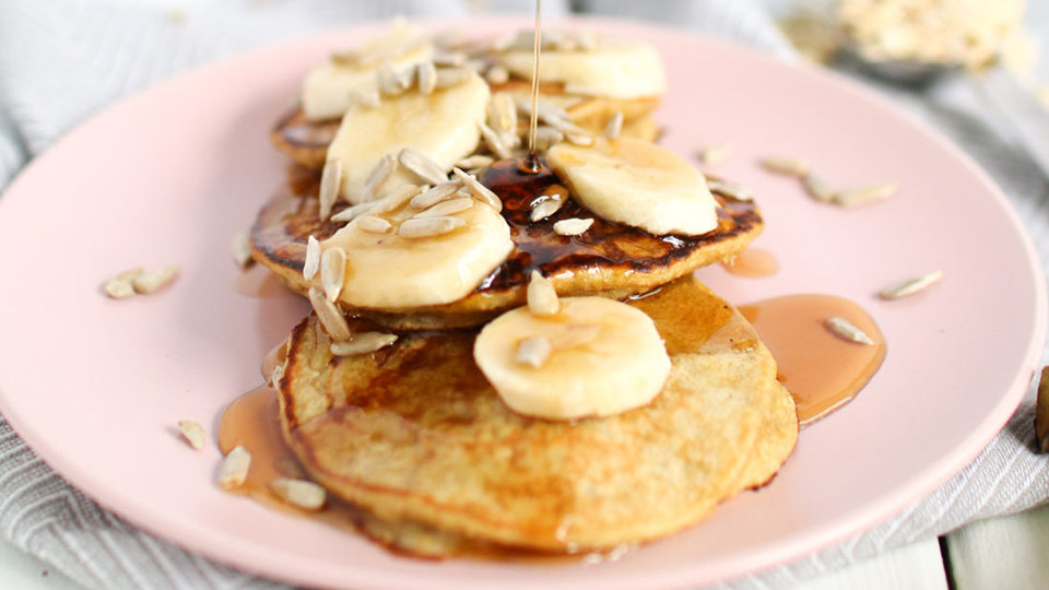 Five-ingredient banana oat pancakes