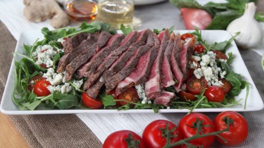 Steak and blue cheese salad