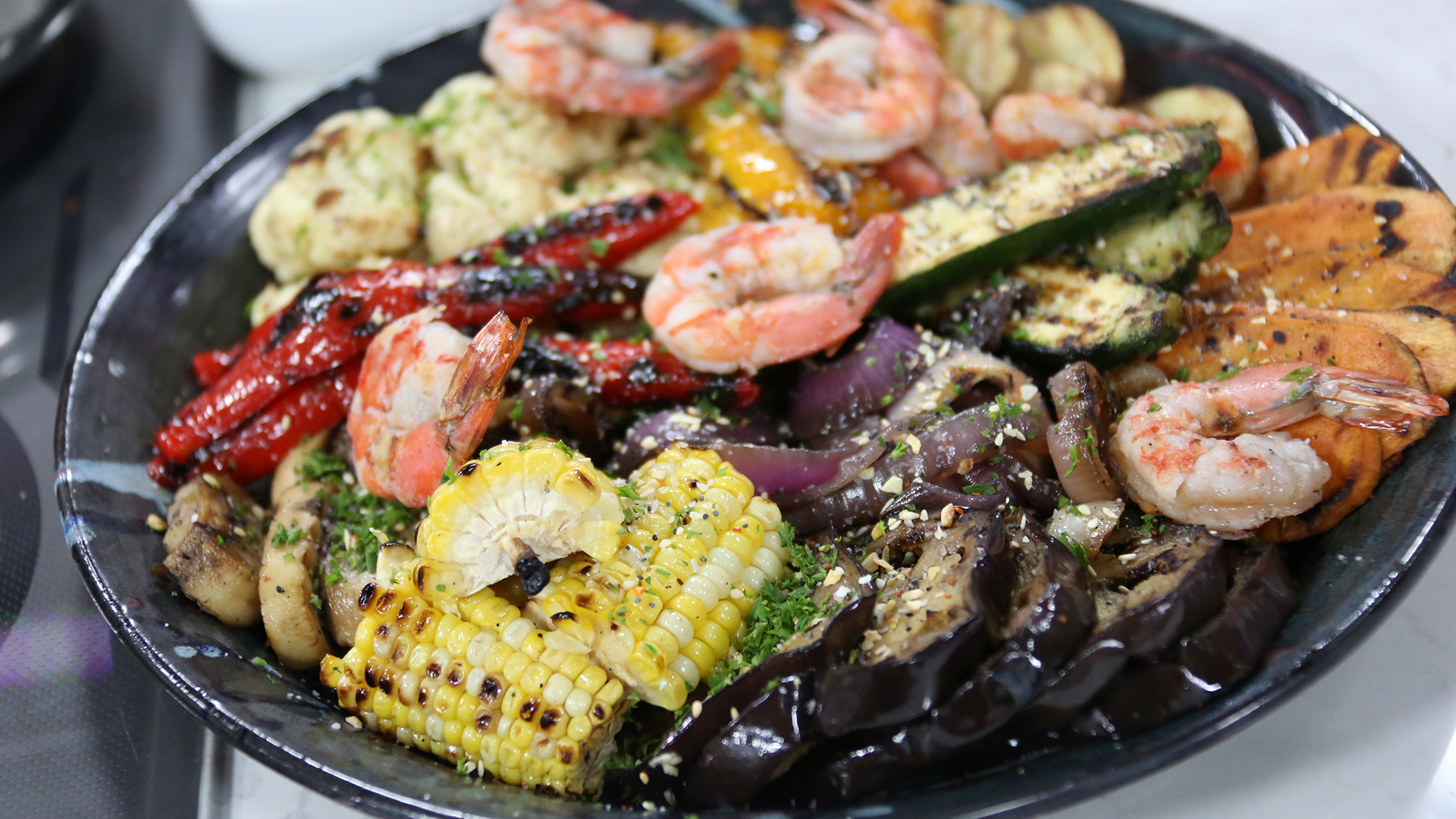 Grilled shrimp and vegetables