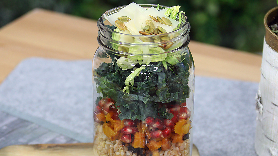 Fall harvest mason jar salad with creamy poppyseed dressing