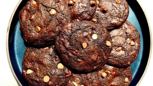 Stuffed brownie cookies