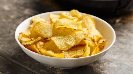 Homemade potato chips (plain)