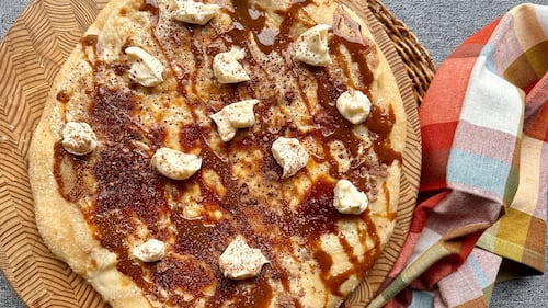 Tiramisu pizza