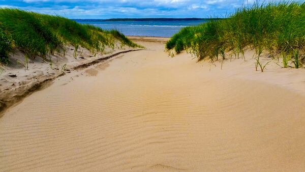 Parlee Beach – Warm Saltwater Shores (Shediac)